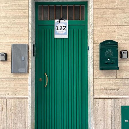 La Casa Di Nonna Sisina Villa Mola di Bari Luaran gambar