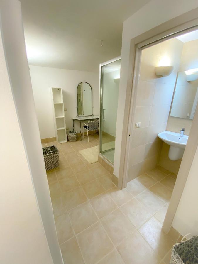 La Casa Di Nonna Sisina Villa Mola di Bari Luaran gambar