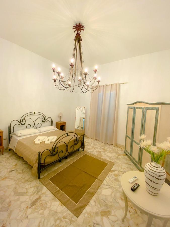 La Casa Di Nonna Sisina Villa Mola di Bari Luaran gambar